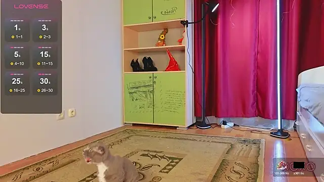 Milly  Foxy online show from April 3, 2026, 1:31 pm