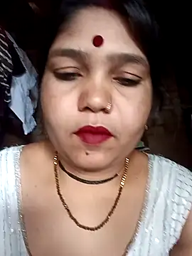 Priya tyagi online show from September 18, 2025, 11:01 am