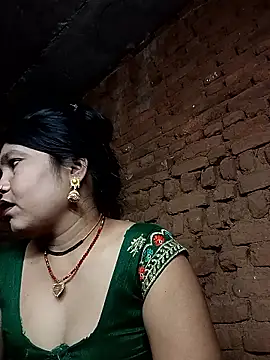 Priya tyagi online show from October 13, 2025, 2:50 pm