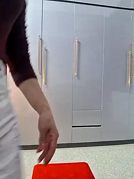 Mlemmz online show from February 26, 2026, 2:38 pm