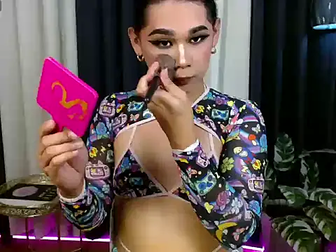 Snapshot of Kiethmadison_Miller chatting on September 21, 2025, 1:57 pm Kiethmadison Miller online show from September 21, 2025, 1:57 pm