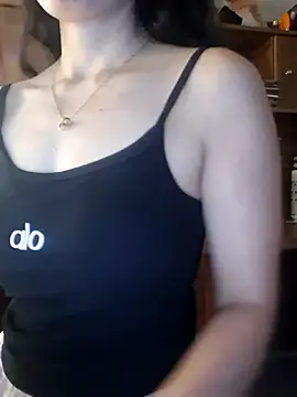 LazdyLy online show from November 12, 2025, 10:41 pm