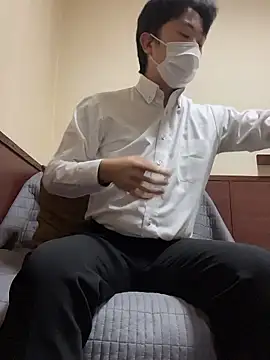 Snapshot of szk2412 chatting on February 18, 2026, 2:57 pm szk2412 online show from February 18, 2026, 2:57 pm