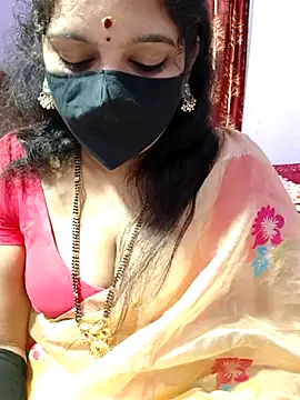 Snapshot of luci-queen chatting on September 30, 2025, 4:28 am luci-queen online show from September 30, 2025, 4:28 am