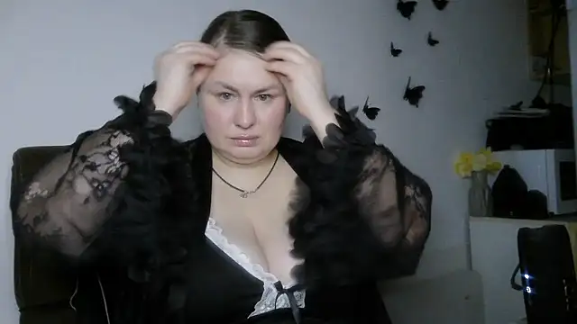 Snapshot of MartaXLove chatting on April 18, 2026, 5:50 pm MartaXLove online show from April 18, 2026, 5:50 pm