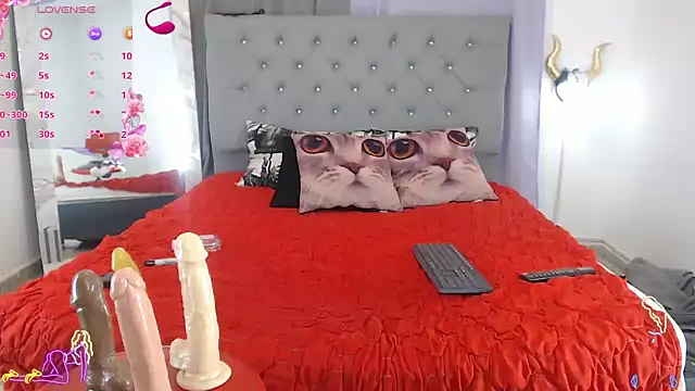 KarolLewys online show from November 26, 2025, 1:23 pm