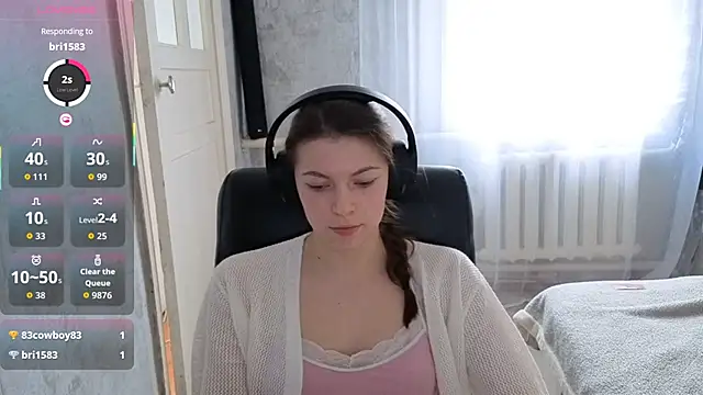 CutieAnny online show from December 5, 2025, 6:11 am