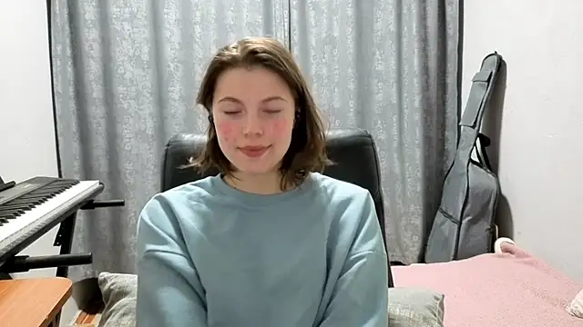CutieAnny online show from May 29, 2026, 9:35 pm