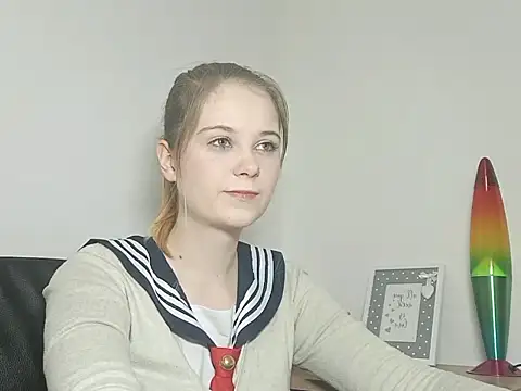 Snapshot of LydiaYoung chatting on September 18, 2025, 6:10 pm LydiaYoung online show from September 18, 2025, 6:10 pm