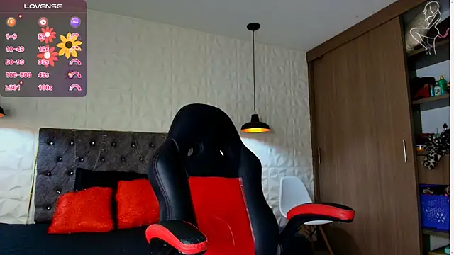 Snapshot of zoe01_dl chatting on October 1, 2025, 5:19 pm zoe01 dl online show from October 1, 2025, 5:19 pm