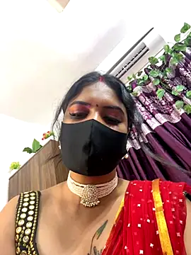 V-Hot-Sweti online show from October 5, 2025, 5:33 pm