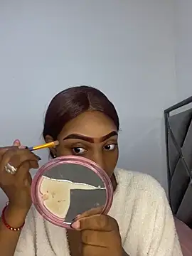 zaracollins01 online show from April 8, 2026, 5:57 pm