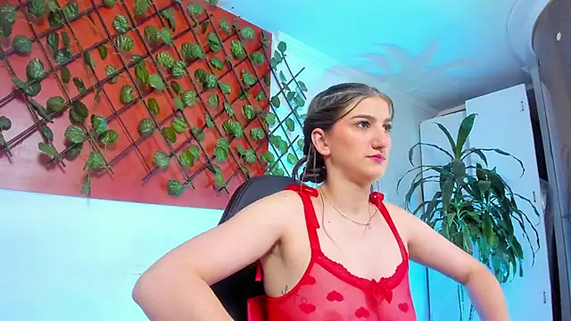 Dafne castro  online show from February 4, 2026, 5:30 pm