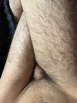 crazyblaze002 online show from April 20, 2026, 3:31 am