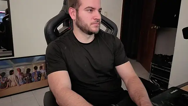 Snapshot of Paul00474 chatting on September 18, 2025, 3:25 pm Paul00474 online show from September 18, 2025, 3:25 pm