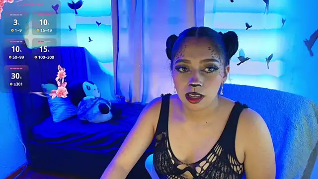 Snapshot of luna-cute chatting on October 7, 2025, 5:10 pm luna-cute online show from October 7, 2025, 5:10 pm