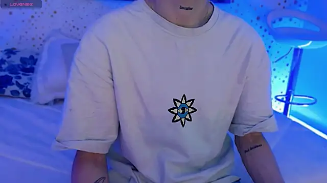 ArianaSantana online show from October 27, 2025, 12:42 pm