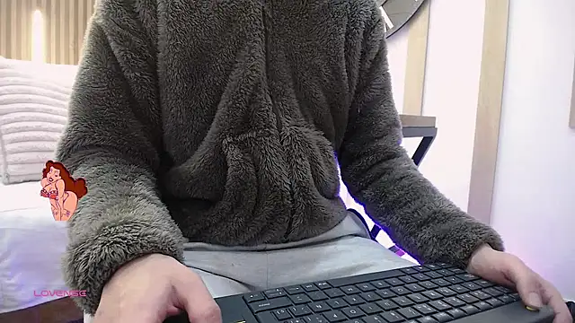 ArianaSantana online show from November 19, 2025, 12:49 pm