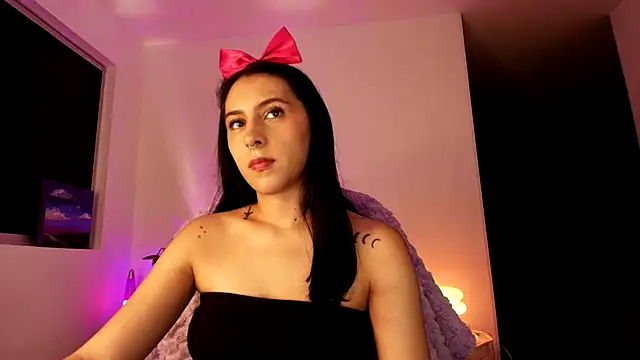 violethun  online show from October 14, 2025, 4:57 am