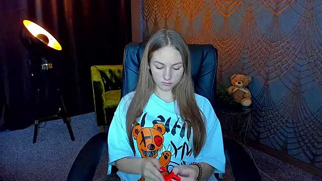 MilaAddams online show from July 11, 2026, 11:57 am