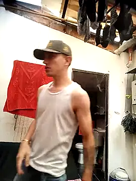 DebutingPathway online show from October 29, 2025, 1:46 pm