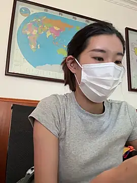 Lulu125216 online show from September 25, 2025, 5:33 am