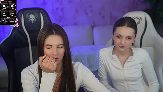 Snapshot of _Dasha_054 chatting on October 11, 2025, 2:26 pm  Dasha 054 online show from October 11, 2025, 2:26 pm