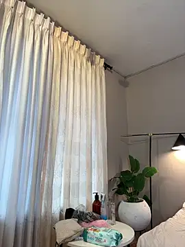 Tayler Kim online show from February 17, 2026, 6:36 pm