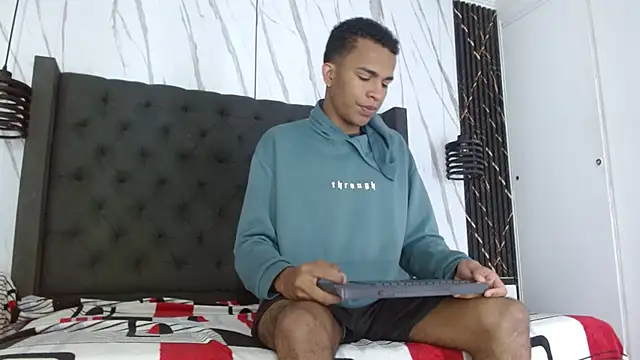 aston xvera online show from October 10, 2025, 3:27 am