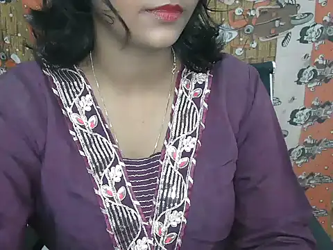 Hott Noor online show from October 14, 2025, 3:35 pm