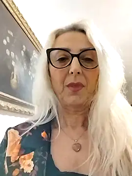  sexyBLONDE46  online show from February 3, 2026, 6:24 pm