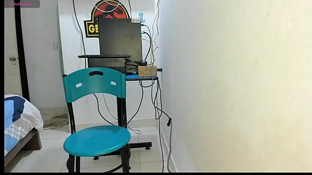 Snapshot of lunna_noir chatting on October 7, 2025, 12:13 pm lunna noir online show from October 7, 2025, 12:13 pm