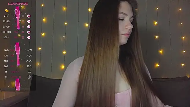 Snapshot of nature_starlight chatting on November 4, 2025, 12:04 pm nature starlight online show from November 4, 2025, 12:04 pm