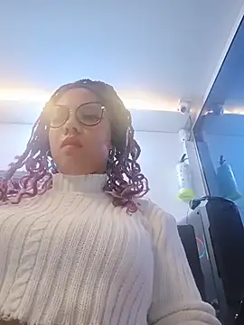 gigi1326 online show from November 22, 2025, 10:31 pm