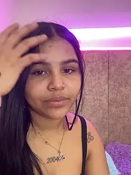 Brunette Messy1 online show from October 23, 2025, 9:35 pm