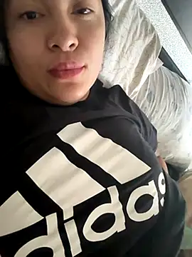 Snapshot of latina_curvy22 chatting on September 22, 2025, 9:28 pm latina curvy22 online show from September 22, 2025, 9:28 pm