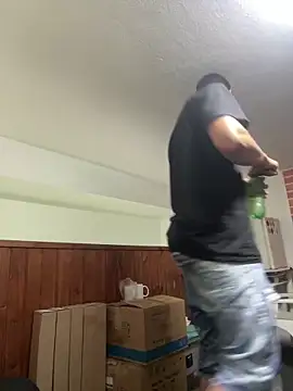 Snapshot of condenovin chatting on October 3, 2025, 6:27 pm condenovin online show from October 3, 2025, 6:27 pm