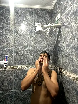 Snapshot of condenovin chatting on October 6, 2025, 9:56 pm condenovin online show from October 6, 2025, 9:56 pm