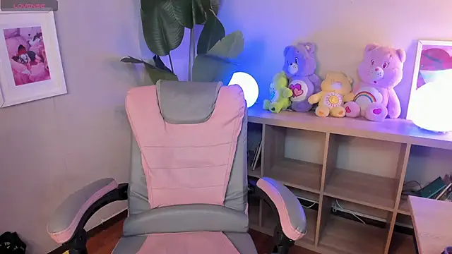 Mystic blue online show from March 25, 2026, 12:44 pm