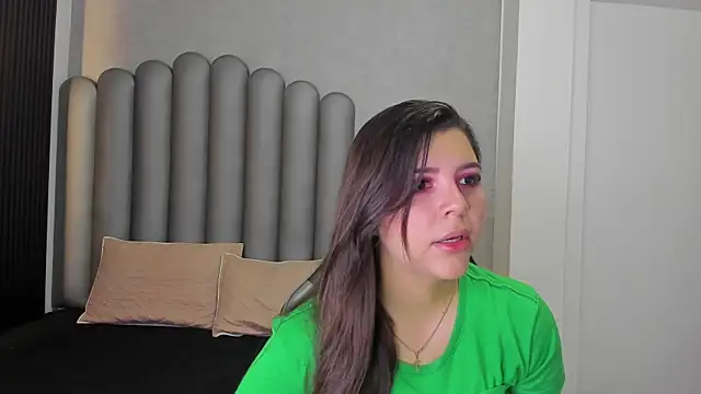 Charlotte-Star online show from December 2, 2025, 7:42 pm