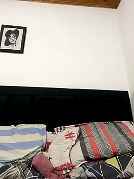 coupledesire18 online show from October 16, 2025, 12:11 am