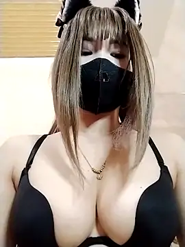 Snapshot of Helen69x chatting on March 13, 2026, 4:08 am Helen69x online show from March 13, 2026, 4:08 am