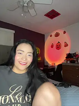 MyHoneyFrida online show from November 5, 2025, 3:28 am