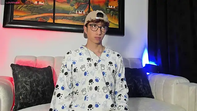 mhatias  online show from April 18, 2026, 5:22 am