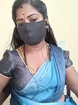 Snapshot of tamilammukuttyy chatting on June 19, 2026, 4:17 am tamilammukuttyy online show from June 19, 2026, 4:17 am