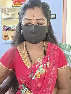 Snapshot of tamilammukuttyy chatting on July 5, 2026, 3:13 am tamilammukuttyy online show from July 5, 2026, 3:13 am