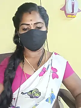 Snapshot of tamilammukuttyy chatting on July 22, 2026, 5:27 pm tamilammukuttyy online show from July 22, 2026, 5:27 pm