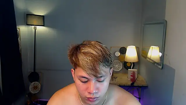 Urfucker drei online show from September 28, 2025, 9:03 am