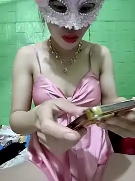 Tin tanny online show from November 8, 2025, 1:06 am