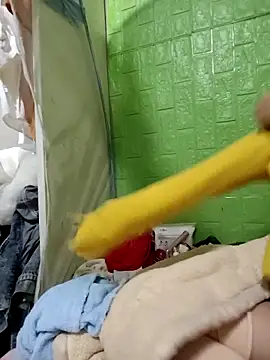 Tin tanny online show from November 21, 2025, 8:29 pm